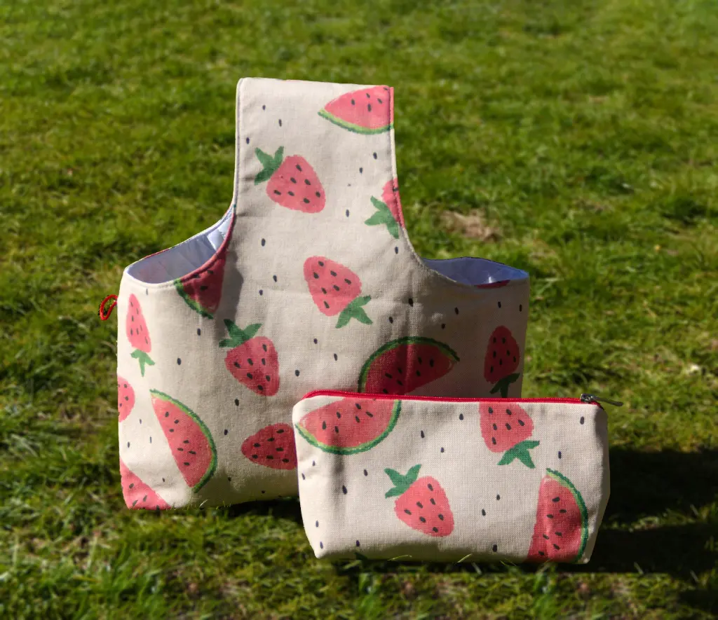 Wrist  Wmelon Strawberry L Front 3.webp
