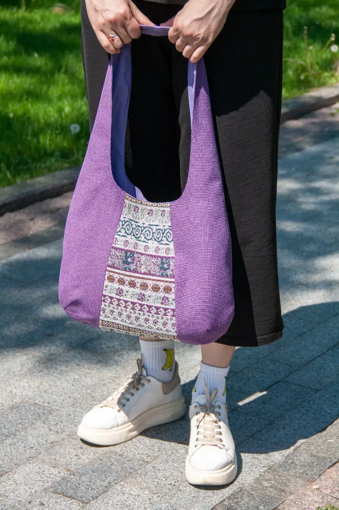 Hobo Bag Tribal Print Violet M Croped 2.webp