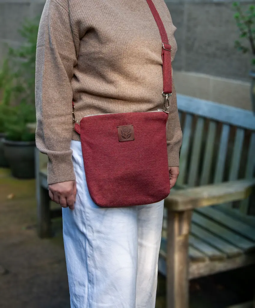 Medium Crossbody Bag Orsa Cherry Beige M.webp