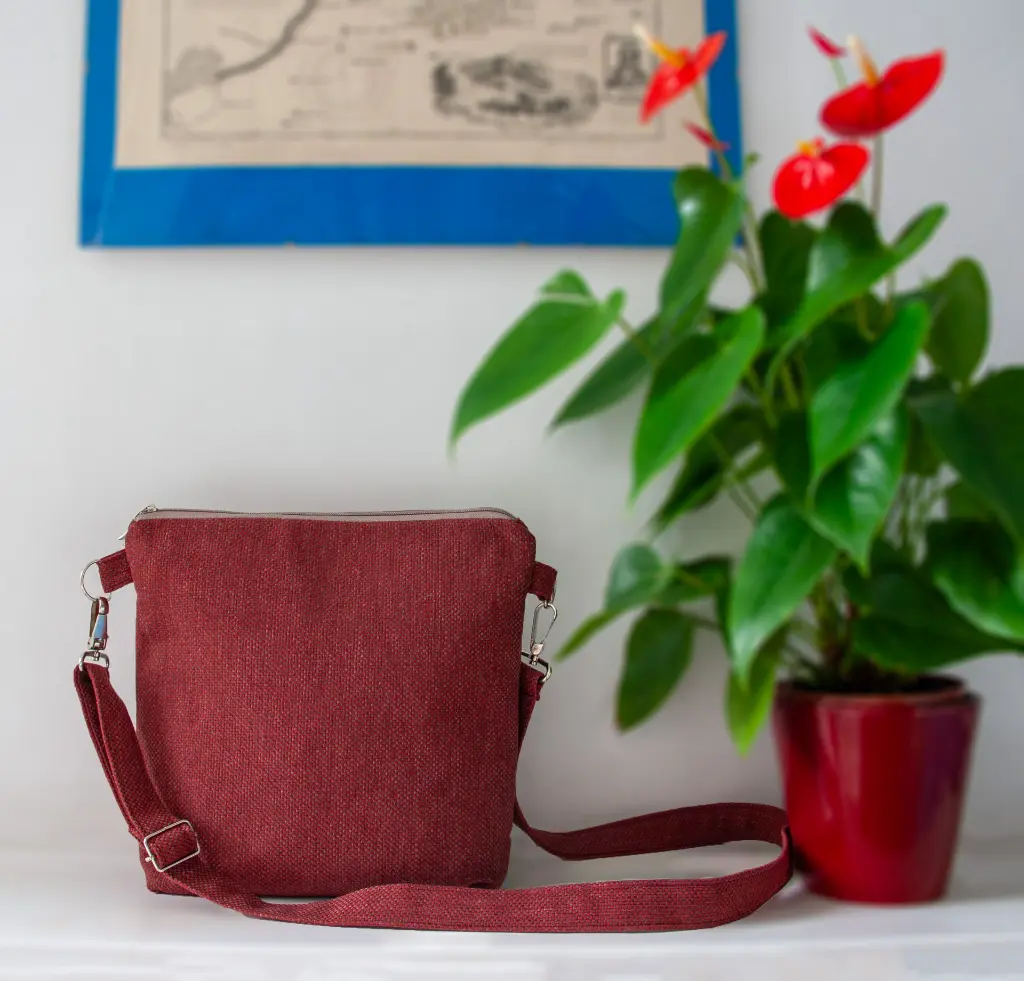 Medium Crossbody Bag Orsa Cherry Beige M Back Front_.webp